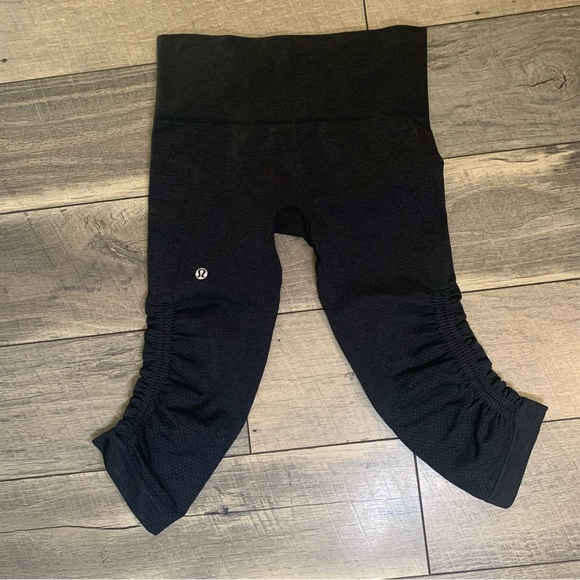 Lululemon leggings - Picture 2 of 3
